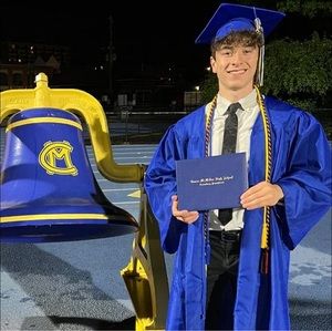 Meet your Posher, Ellen